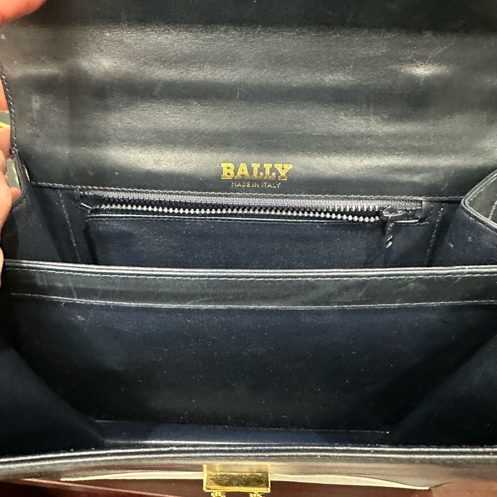 Bally Vintage 1980s Dark Navy & White Leather Top Handle Bag w/ Box, Xbody Strap - Picture 11 of 13